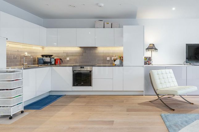 London E16 1 bed apartment for sale