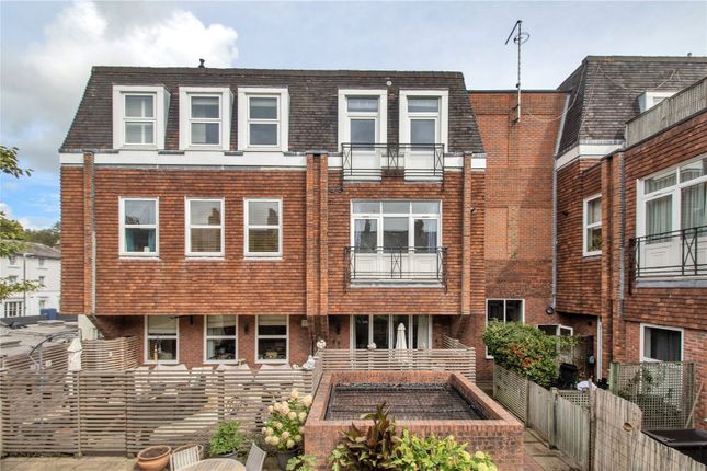 Mount Sion, Tunbridge Wells, Kent, TN1 2 bed apartment for sale