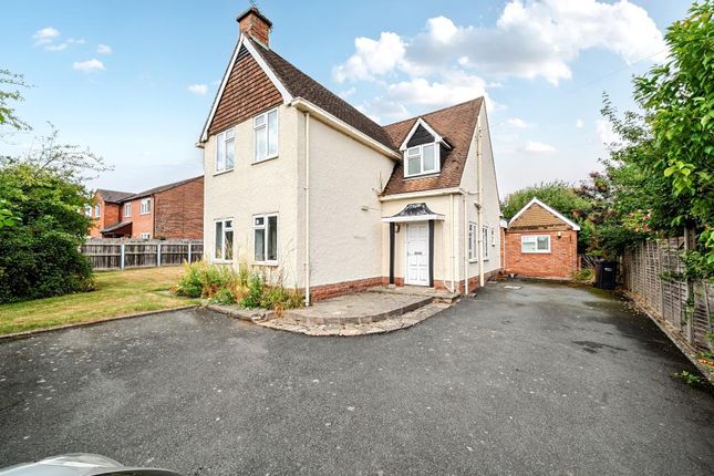 Leominster,  Herefordshire,  HR6 5 bed detached house for sale