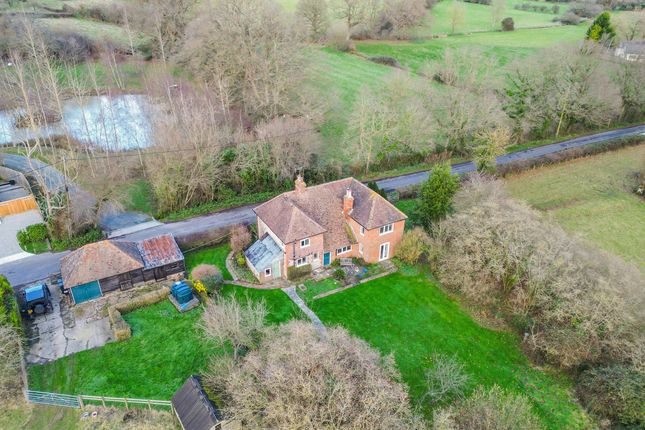4 bed detached house
