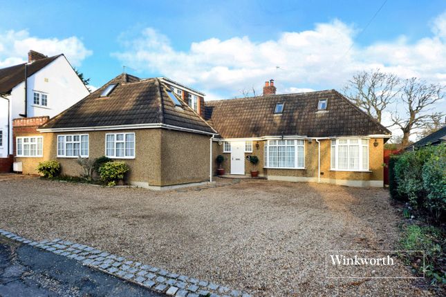 Kingsmead Avenue, Worcester Park, KT4 5 bed detached house for sale