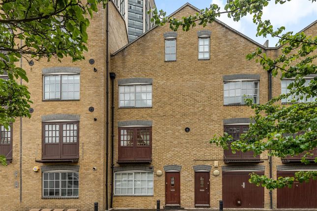 Pump House Close, London, SE16 4 bed house for sale