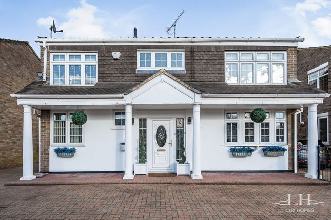 Barleycorn Way, Emerson Park 5 bed detached house for sale