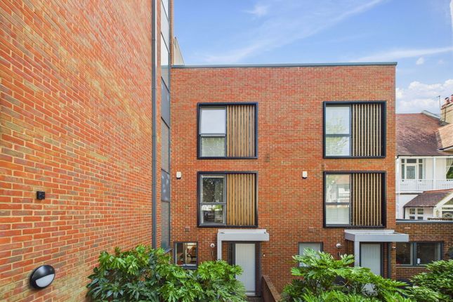 Osmond Road, Hove, BN3 1TE 5 bed terraced house for sale