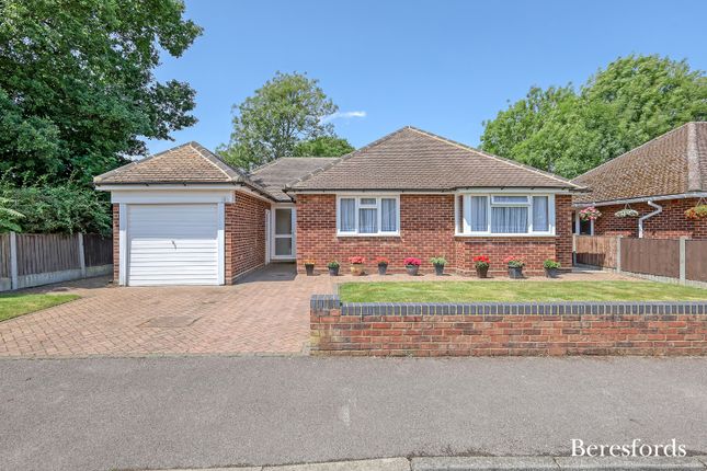 Sylvia Avenue, Hutton, CM13 3 bed bungalow for sale