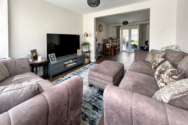 Raeburn Road, Sidcup, Kent, DA15 3 bed detached house for sale