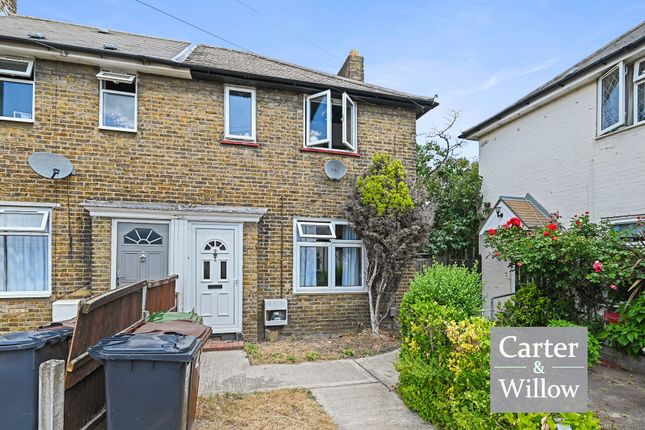 Digby Gardens, Dagenham, Essex 3 bed end of terrace house for sale