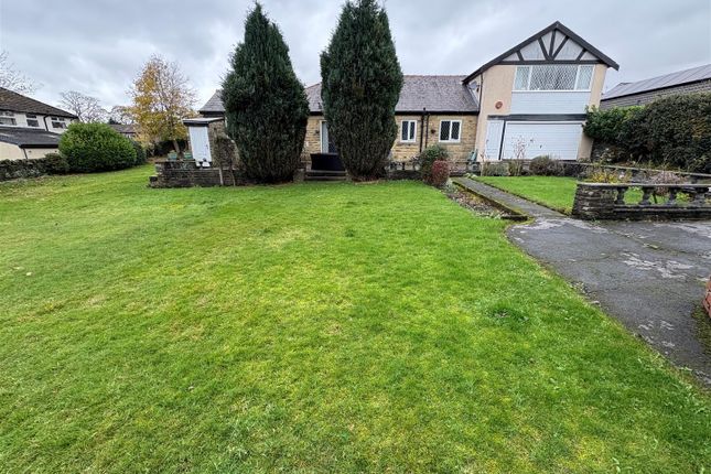 2 Highlands Lane, Illingworth, Halifax 4 bed detached bungalow for sale