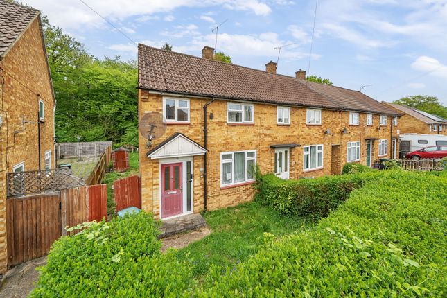 Ashburnham Drive, Watford, Hertfordshire 2 bed end of terrace house for sale
