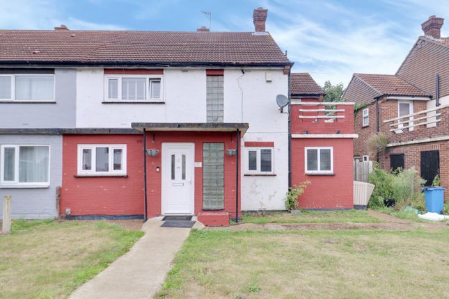 New Zealand Way, Rainham RM13 3 bed semi