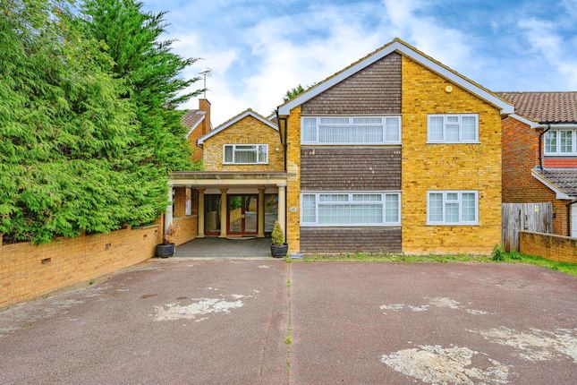 6 bedroom detached house for sale
