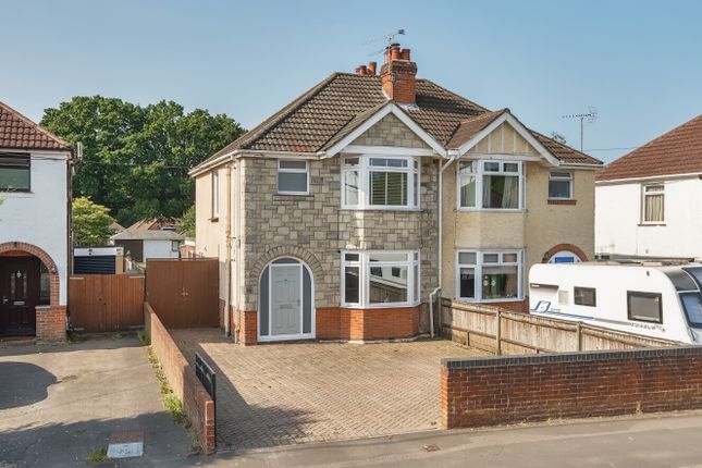 Fair Oak Road, Bishopstoke... 3 bed semi