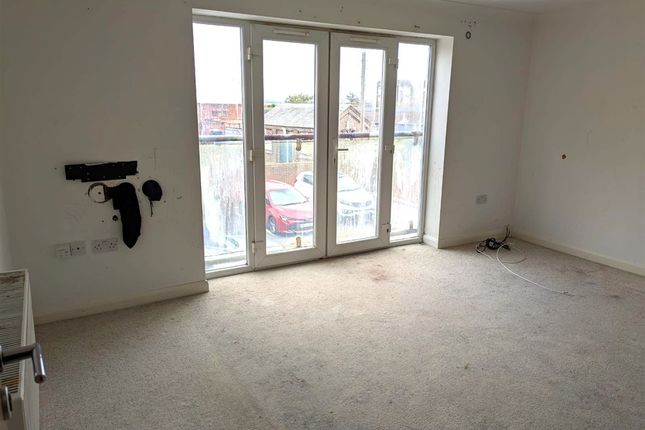 Henderson Road, Southsea, Hampshire 2 bed apartment for sale