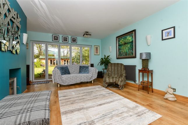 3 bed detached bungalow