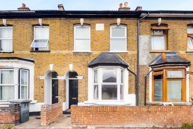 Dunmow Road, London, E15 3 bed terraced house for sale