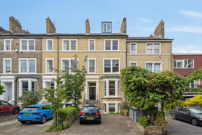 6 bedroom terraced house for sale