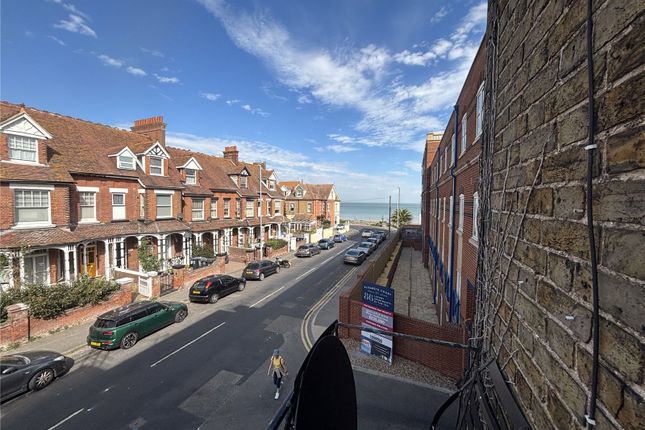 Westbrook Gardens, Margate, Kent, CT9 1 bed apartment for sale