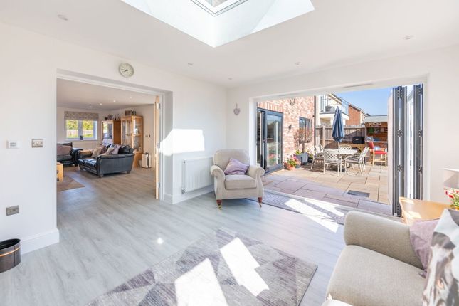 May Meadows, Doddington PE15 7 bed detached house for sale