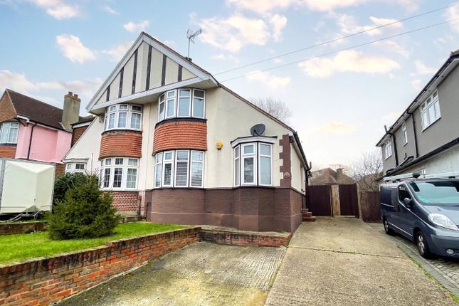 Earl Road, Northfleet, Gravesend... 3 bed semi