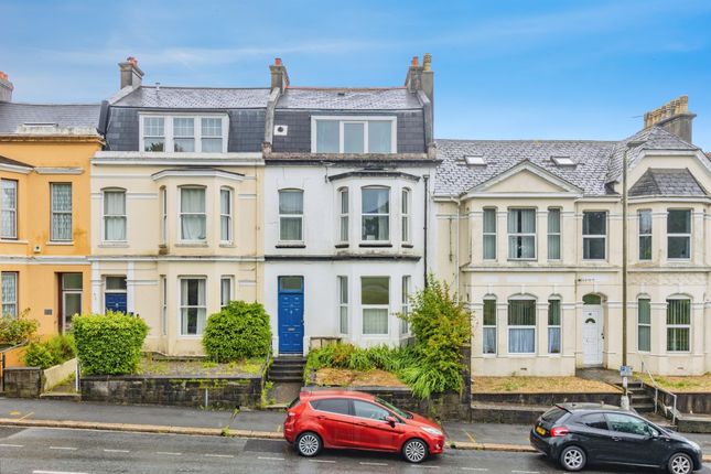 1 bedroom ground floor flat for sale
