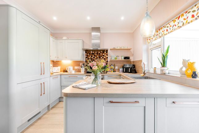 Tusting Close, Sprowston 3 bed terraced house for sale