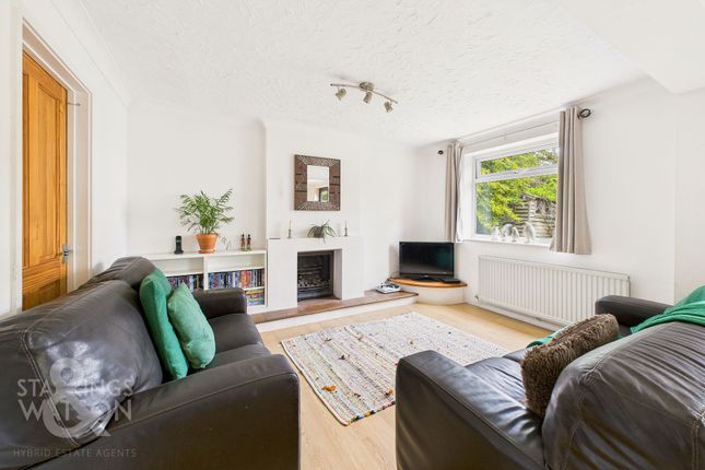 Finch Way, Brundall, Norwich 5 bed semi