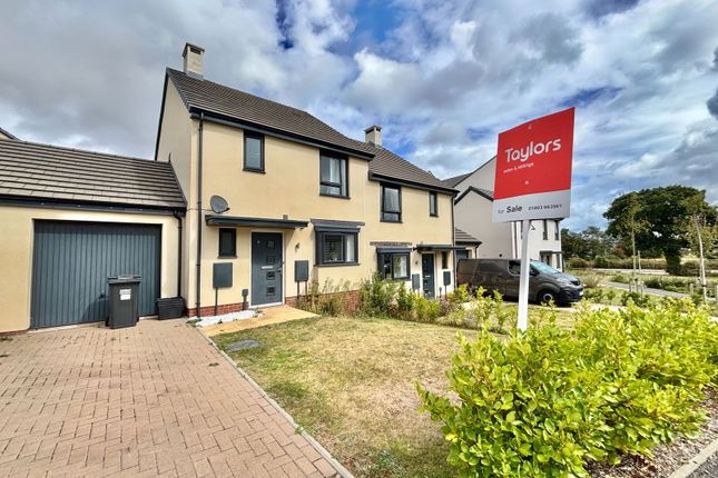 3 bedroom semi-detached house for sale