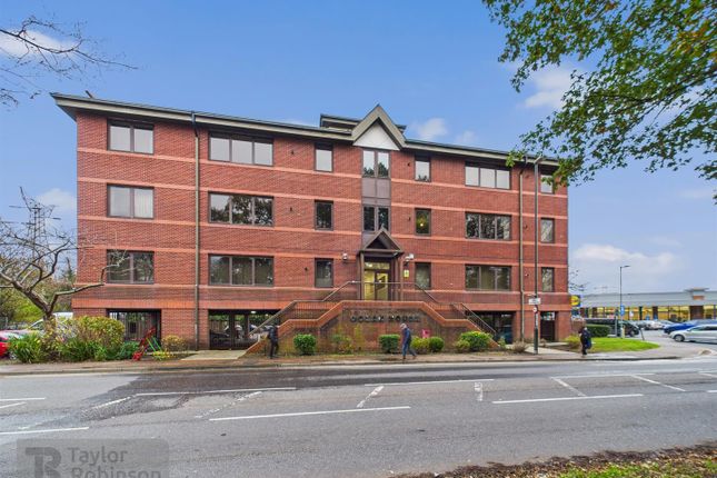 Hazelwick Avenue, Crawley 1 bed apartment for sale