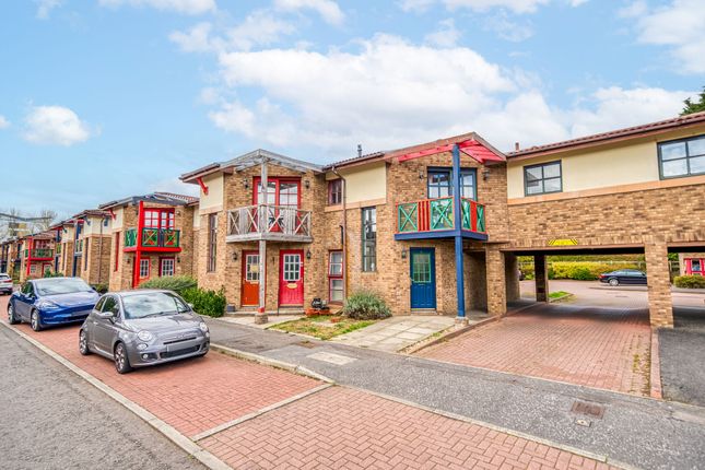 East Werberside, Edinburgh, EH4 2 bed flat for sale