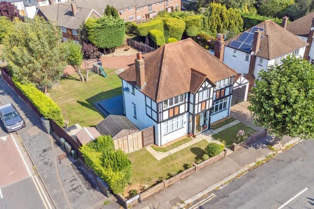 Nightingale Road, Bushey 4 bed detached house for sale