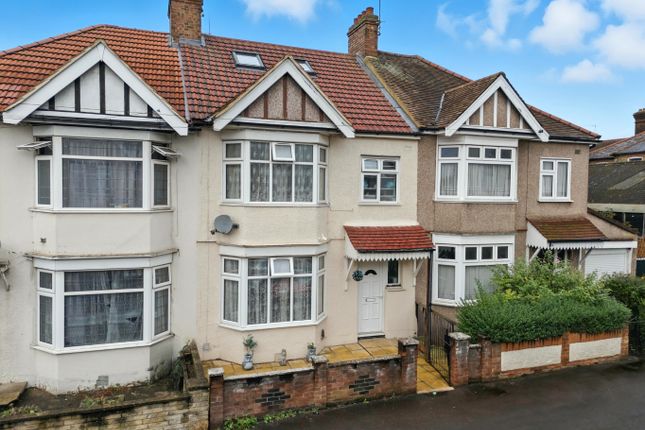 Farrance Road, Chadwell Heath, RM6 6 bed terraced house for sale