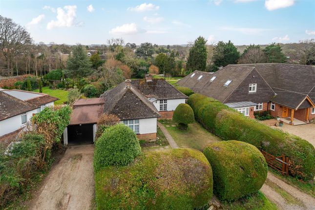 Cobham Way, East Horsley 2 bed bungalow for sale