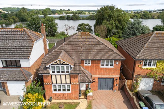 Eldon Road, Dobbs Weir EN11 4 bed detached house for sale