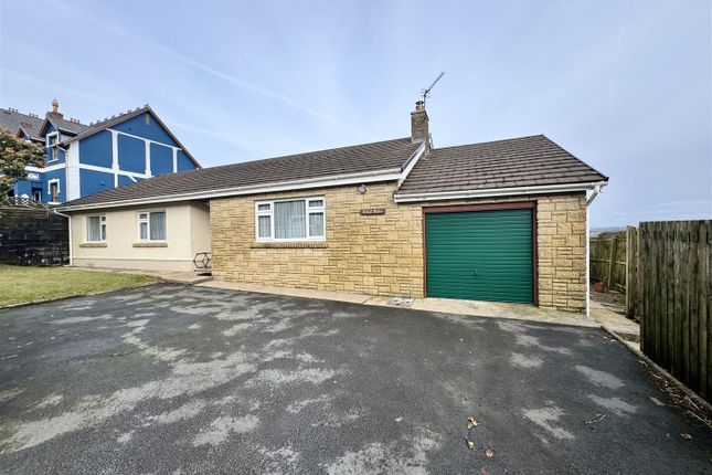 Panteg Cross, Llandysul 3 bed detached bungalow for sale