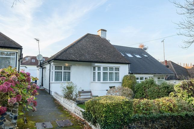 Potters Lane, Barnet, EN5 2 bed bungalow for sale