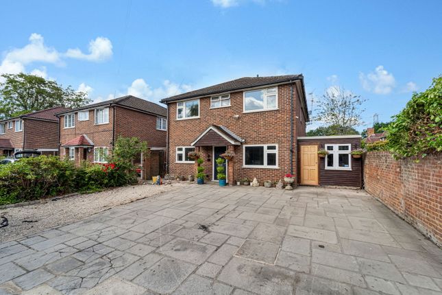 6 bedroom detached house for sale