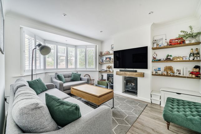 Mayfield Road, Hersham, Surrey, KT12 3 bed semi