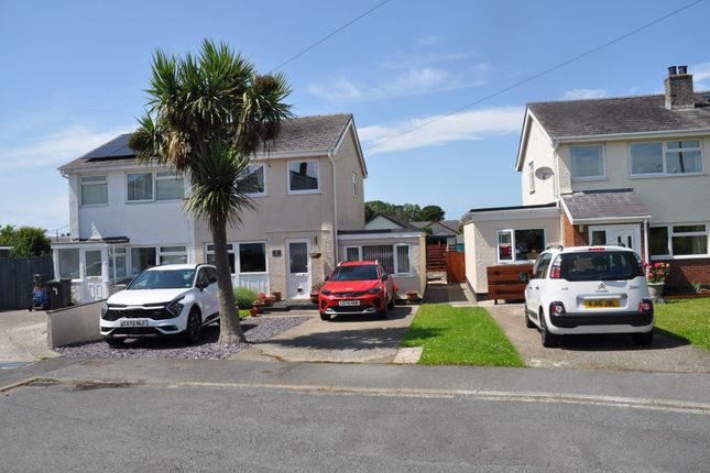 8 Treaserth Estate, Gaerwen, LL60 4 bed semi