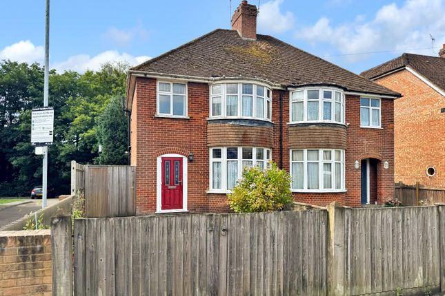 Victoria Crescent, Ashford TN23 3 bed semi