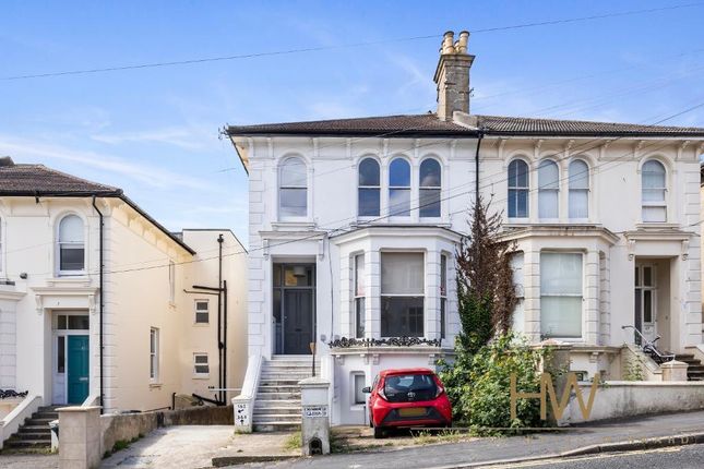 Old Shoreham Road, Brighton, BN1 5DQ 2 bed apartment for sale