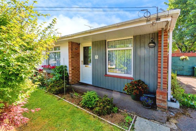 2 bedroom semi-detached bungalow for sale