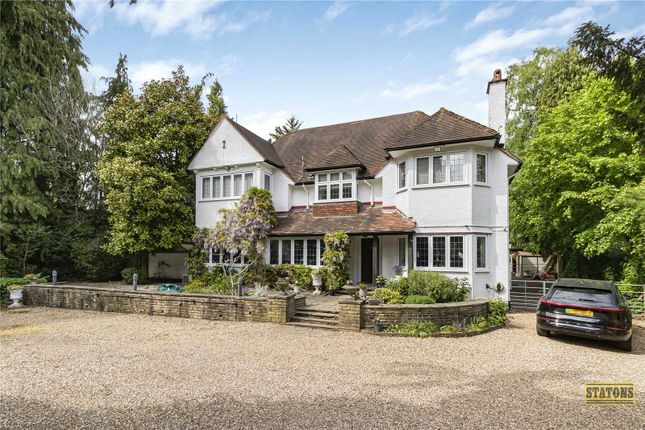 Camlet Way, Hadley Common, EN4 6 bed detached house for sale