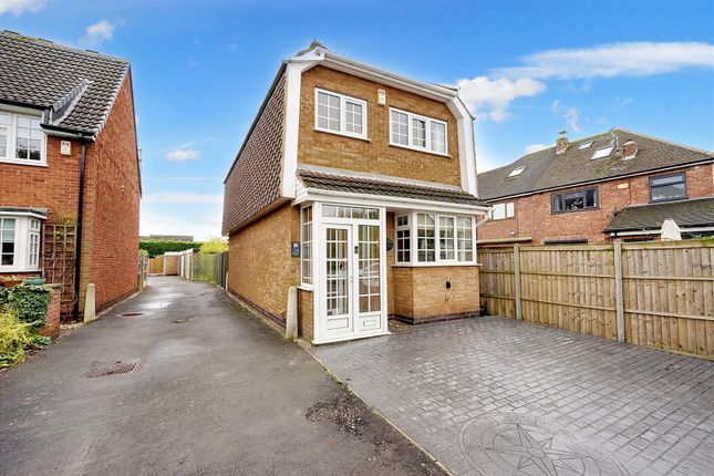2 bed detached house