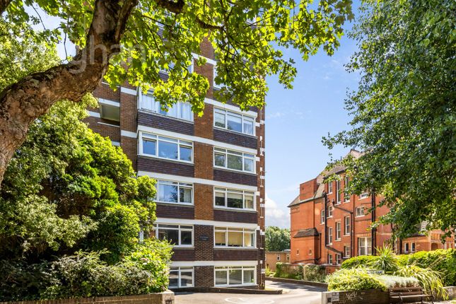 The Drive, Hove, East Sussex, BN3 2 bed flat for sale