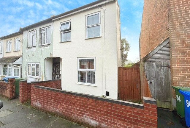 Lysons Road, Hampshire GU11 2 bed end of terrace house for sale