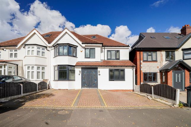 8 bedroom semi-detached house for sale
