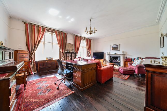 4 bed semi-detached house
