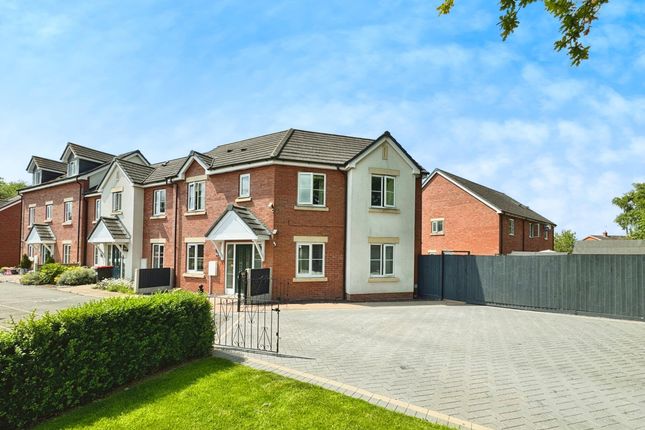 3 bed end terrace house