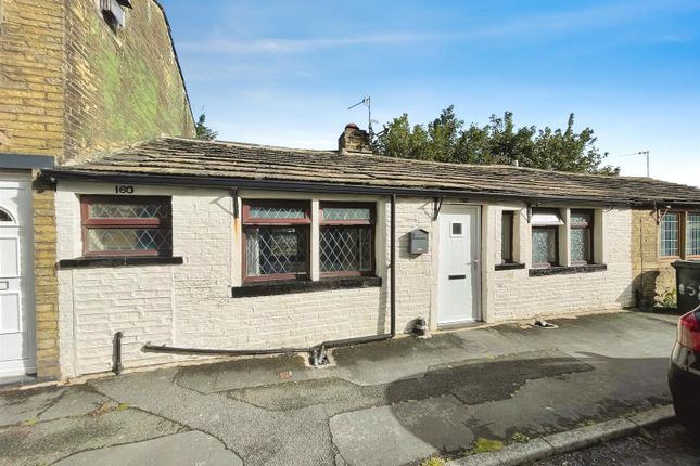 Old Road, Bradford BD7 2 bed cottage for sale