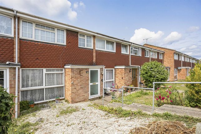 Barnwood Close, Reading 3 bed terraced house for sale